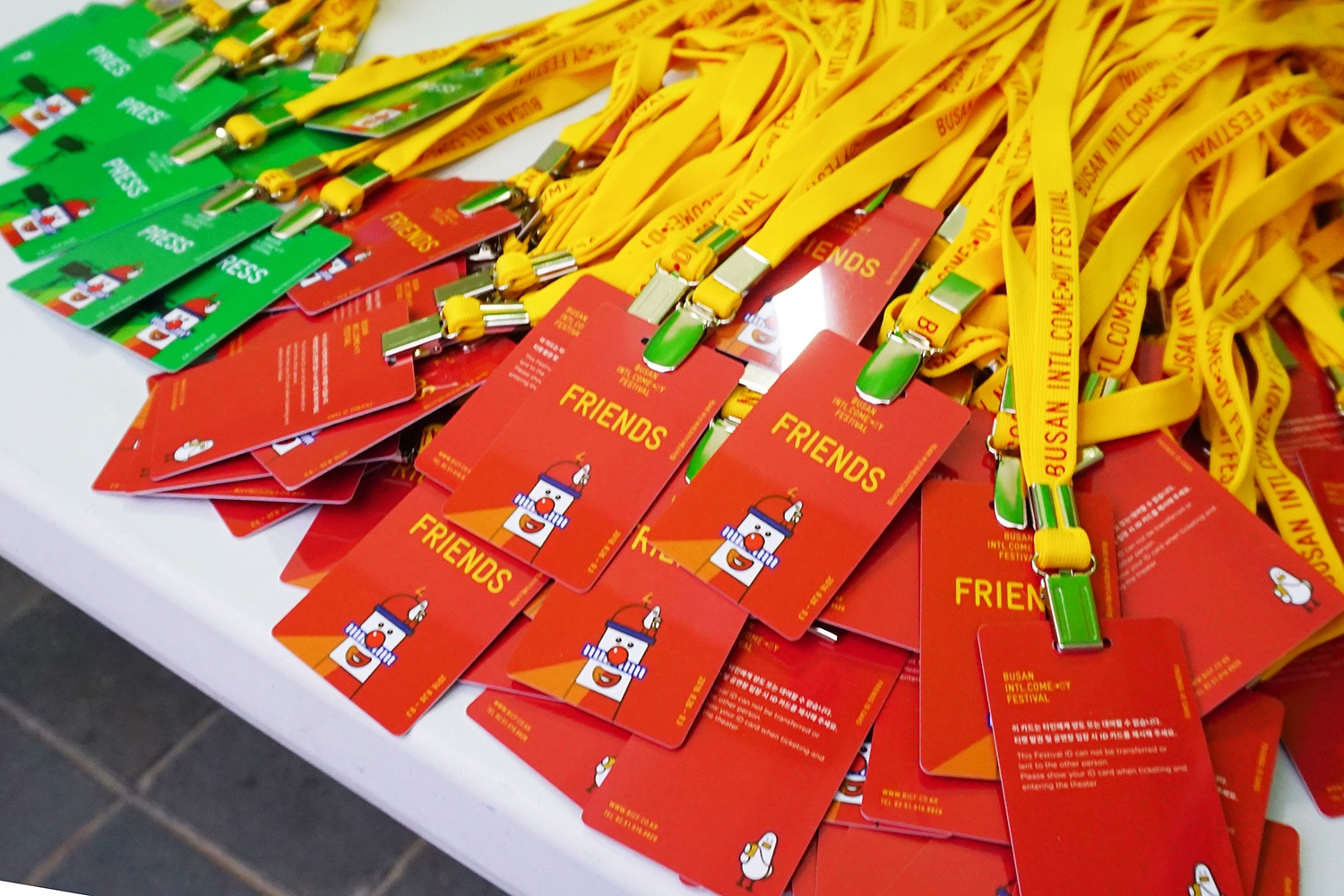 graphic designer hongbaksa 그래픽 디자이너 홍박사