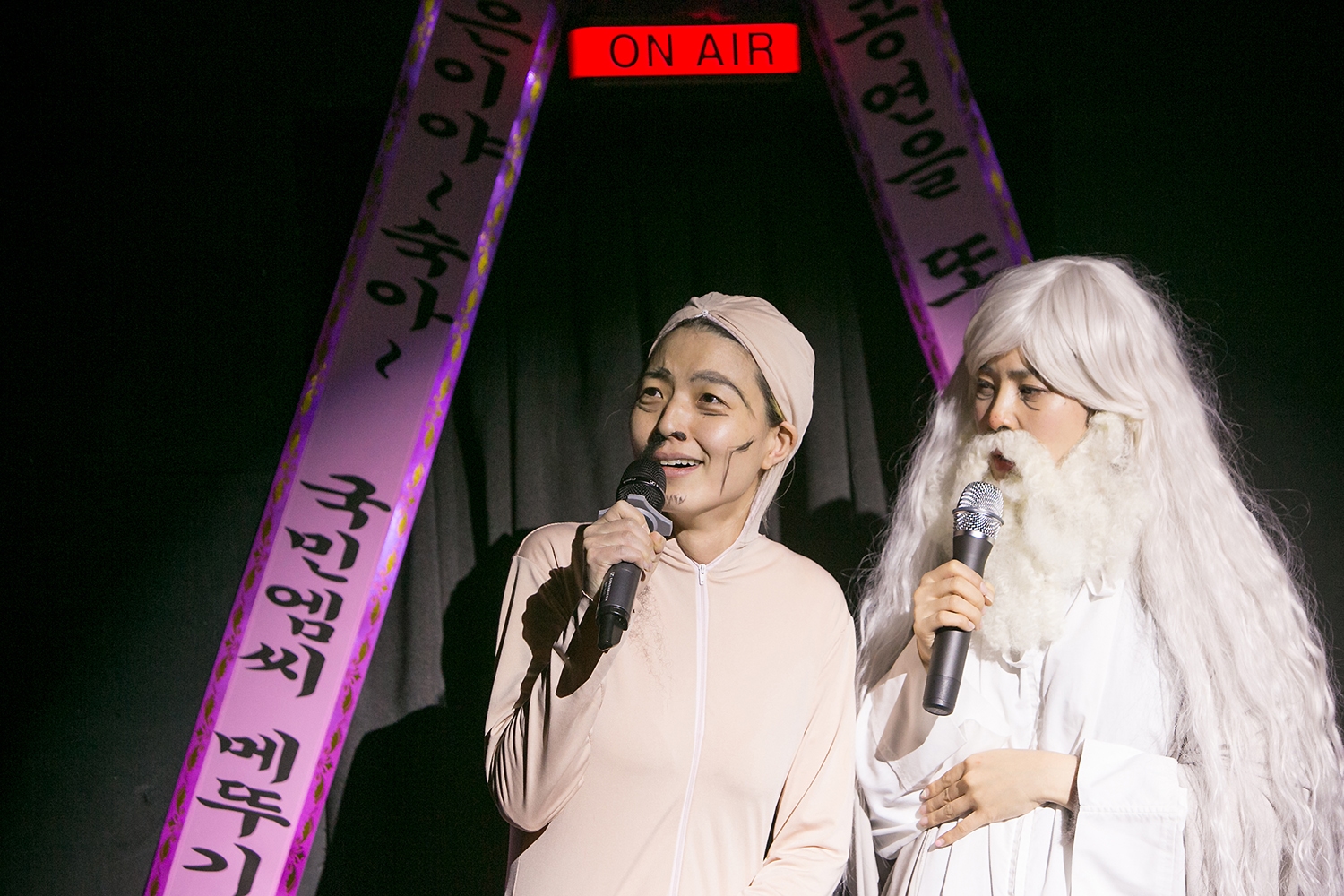 graphic designer hongbaksa 그래픽 디자이너 홍박사