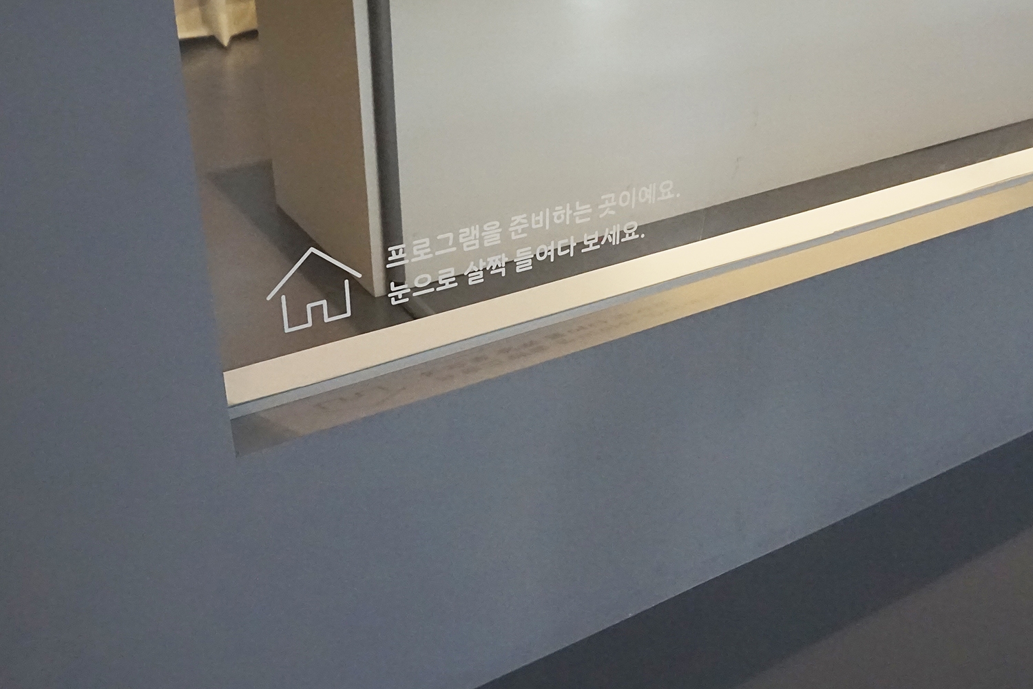 graphic designer hongbaksa 그래픽 디자이너 홍박사