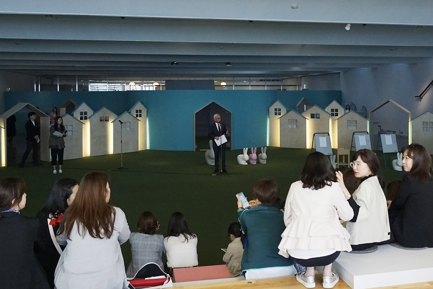 graphic designer hongbaksa 그래픽 디자이너 홍박사