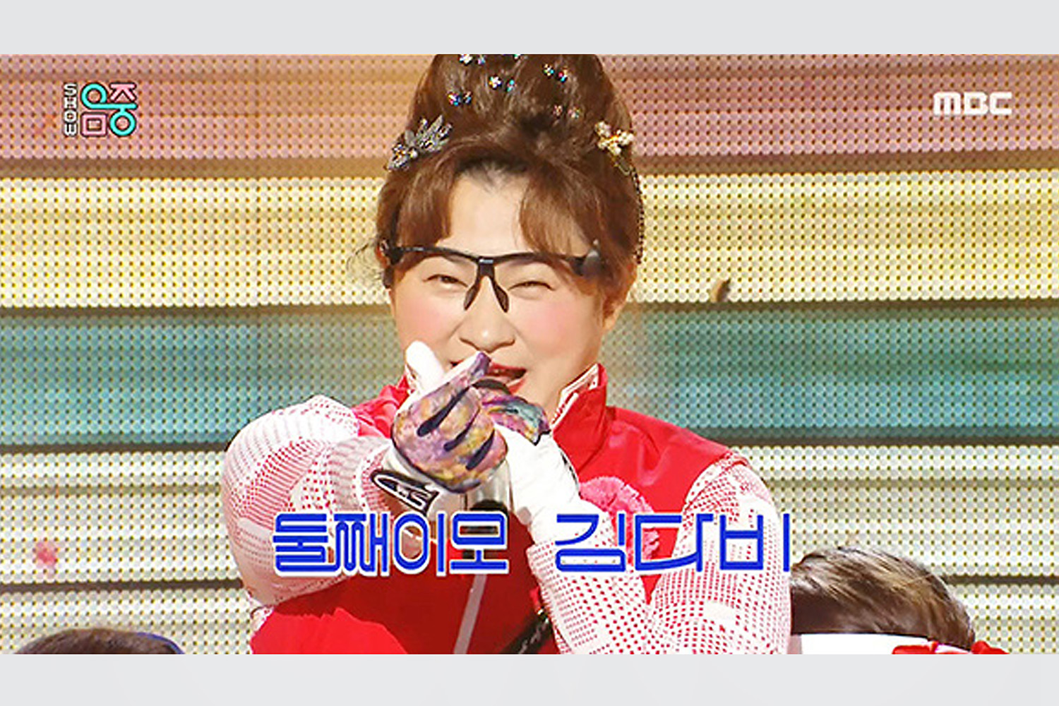 graphic designer hongbaksa 그래픽 디자이너 홍박사