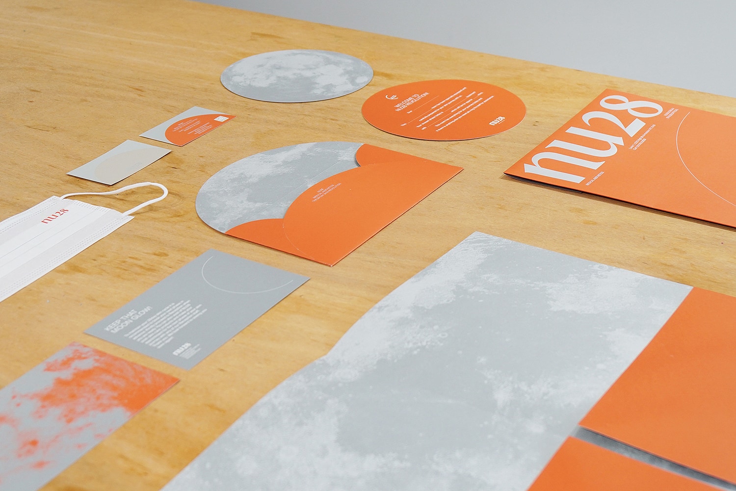 graphic designer hongbaksa 그래픽 디자이너 홍박사