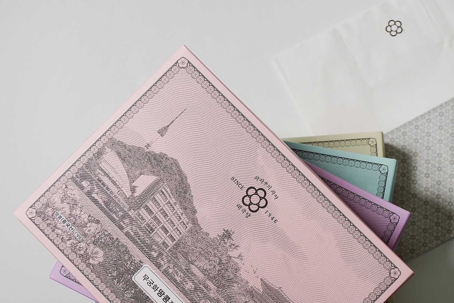 graphic designer hongbaksa 그래픽 디자이너 홍박사